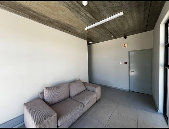 685M² WAREHOUSE TO LET IN AIRPORT INDUSTRIA